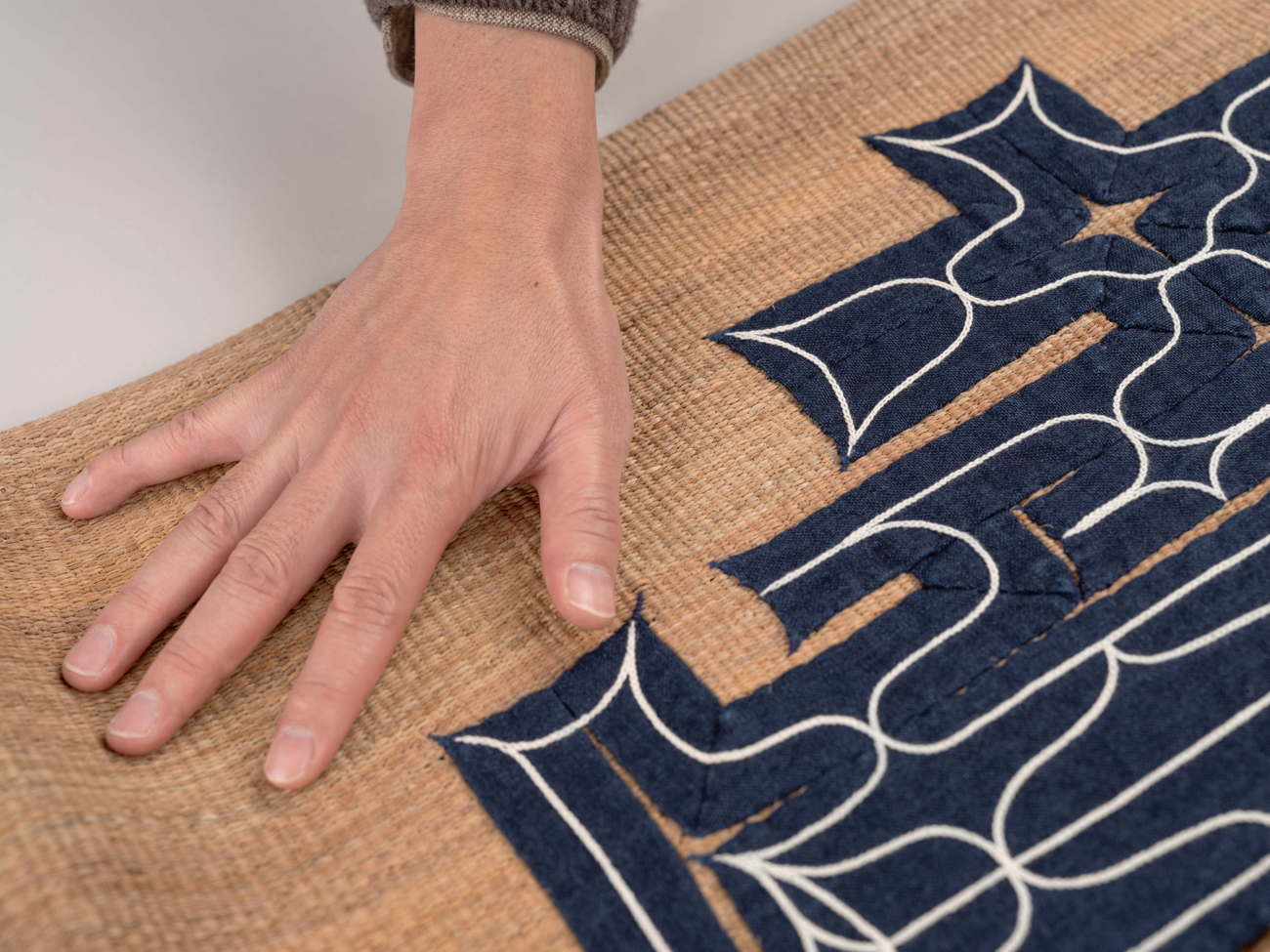 앗투스 ― 나무껍질로 만든 의복 가와기시 레이코 작